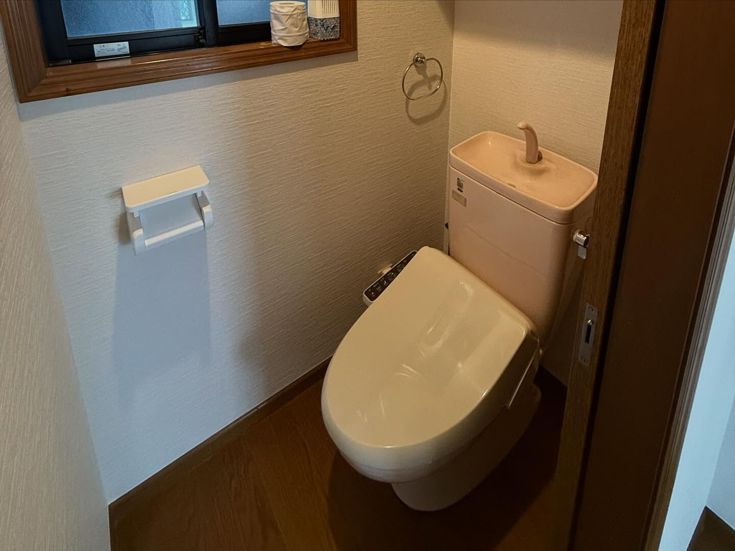 ✨鶴見のお客様のご自宅でクロスの張り替え工事が完了しました！